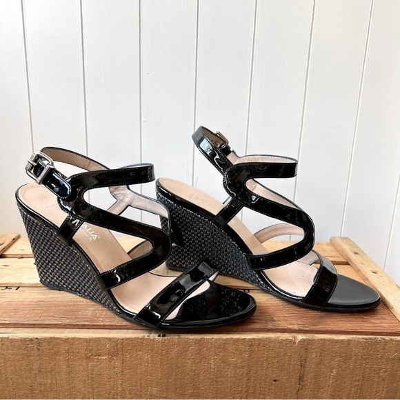 Marvin K Aquatalia Patent Leather Sandals, Size 8.5, #C16 - Picture 1 of 9